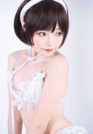 jk极品丝袜自慰喷水av_720免费观看韩国
