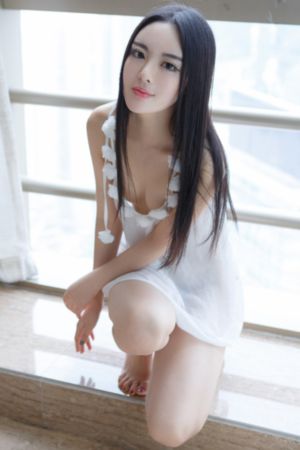 日日摸夜夜添夜夜添国产三级_720免费全集观看