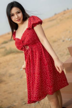 国产免费AV胸大美女_720超清免费观看